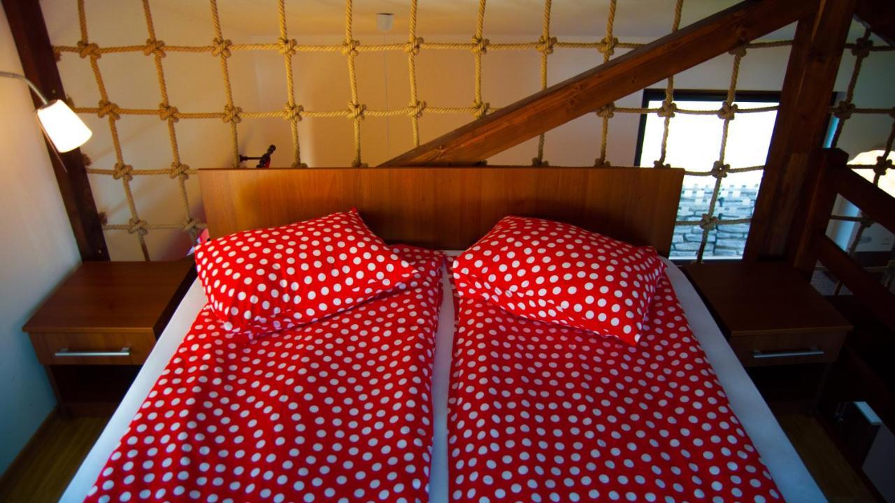 Bed and Breakfast Horizont Panzio Одорхею-Секуйеск Экстерьер фото