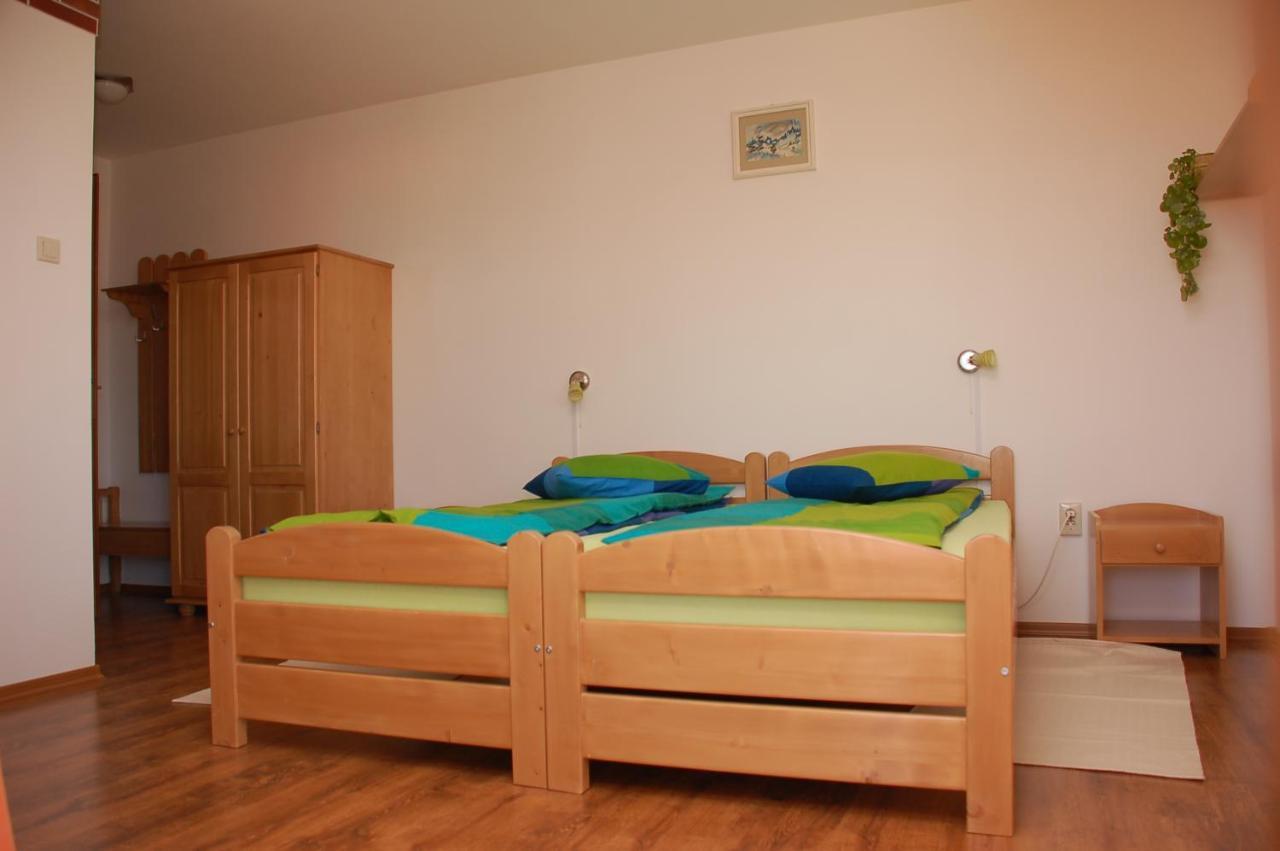 Bed and Breakfast Horizont Panzio Одорхею-Секуйеск Экстерьер фото